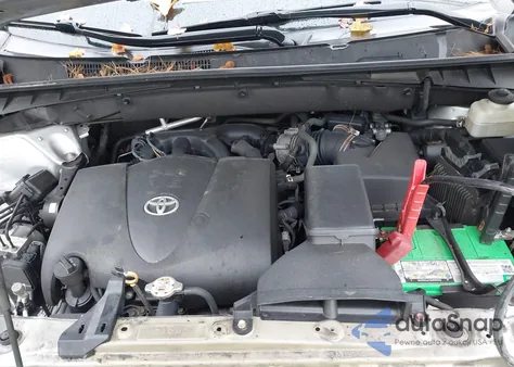 2018 Toyota Highlander Le из США, поврежденный, VIN 5TDBZRFH8JS886924